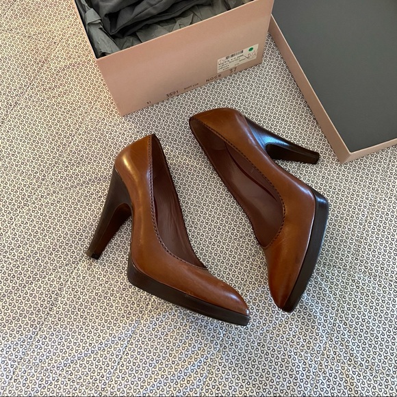 MIU MIU PUMPS, Size 7 - Picture 2 of 11